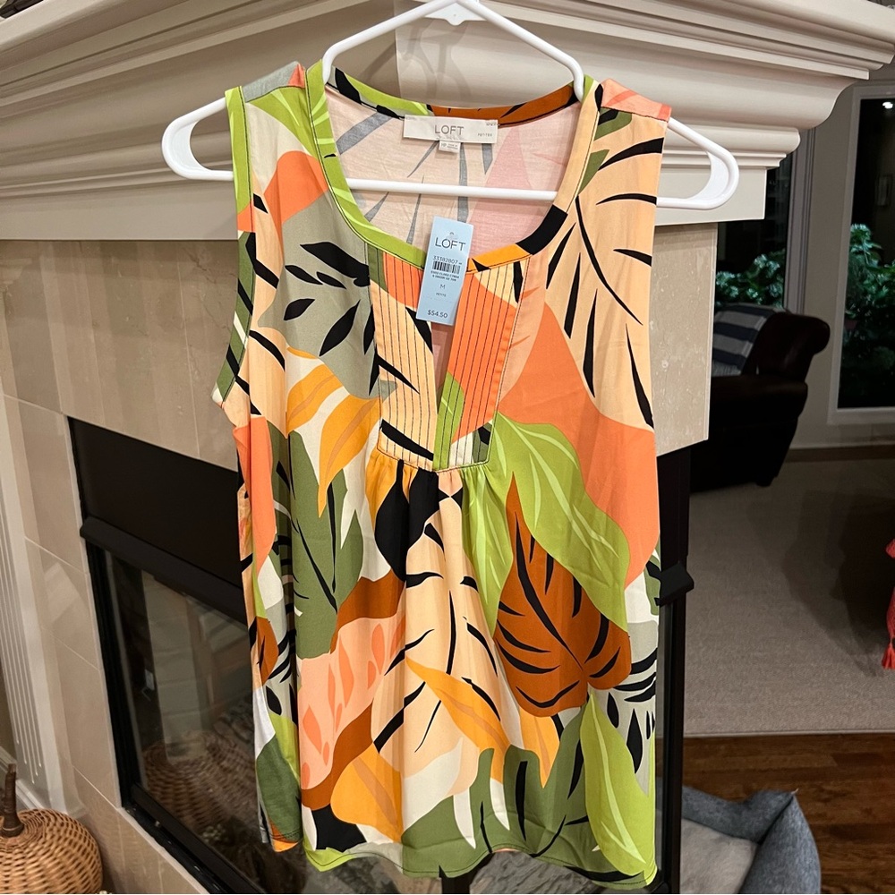NWT LOFT Petite M Palm Split Neck Mixed Media Shell